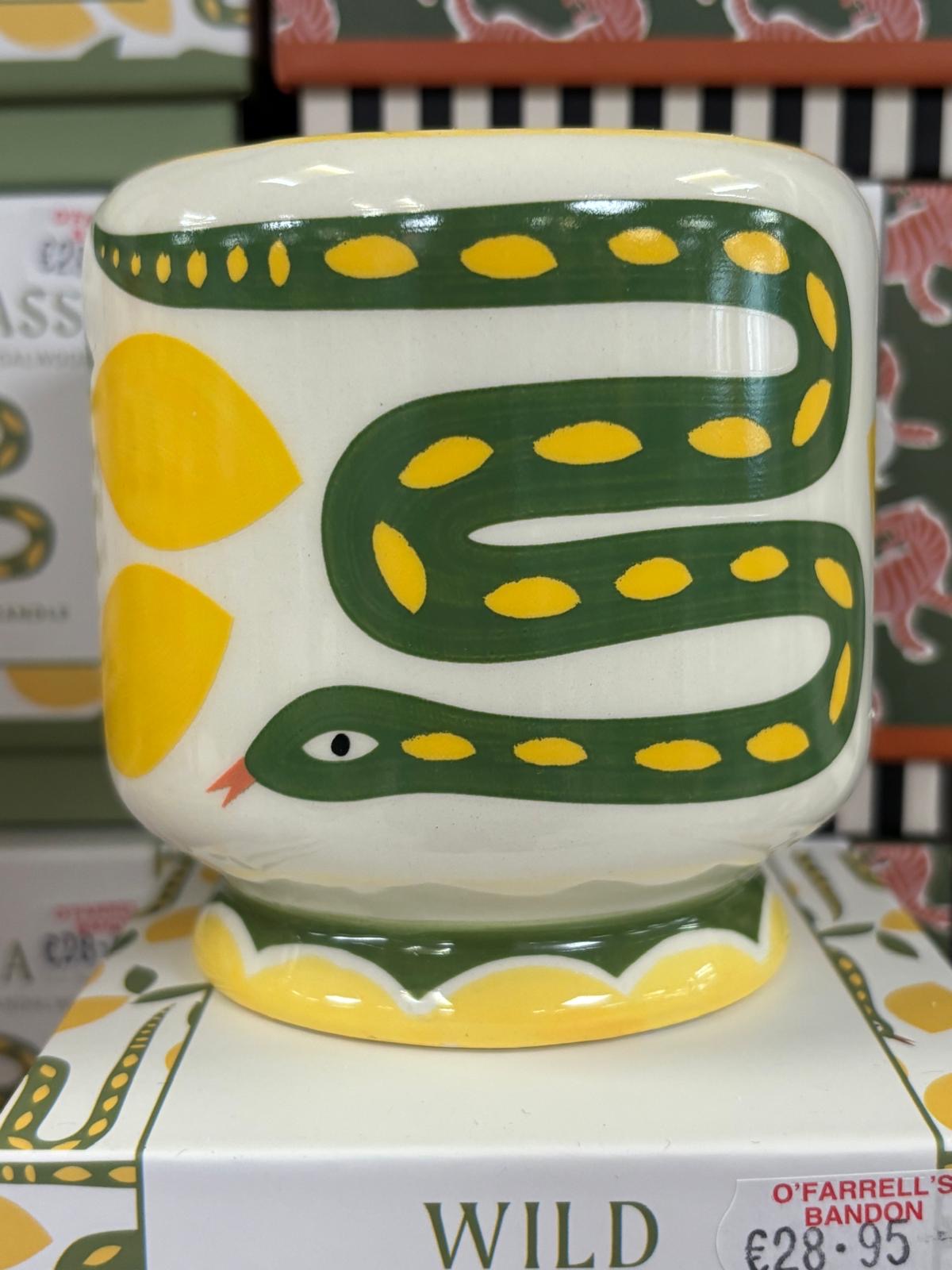 Wild Lemongrass Scented Ceramic Candle