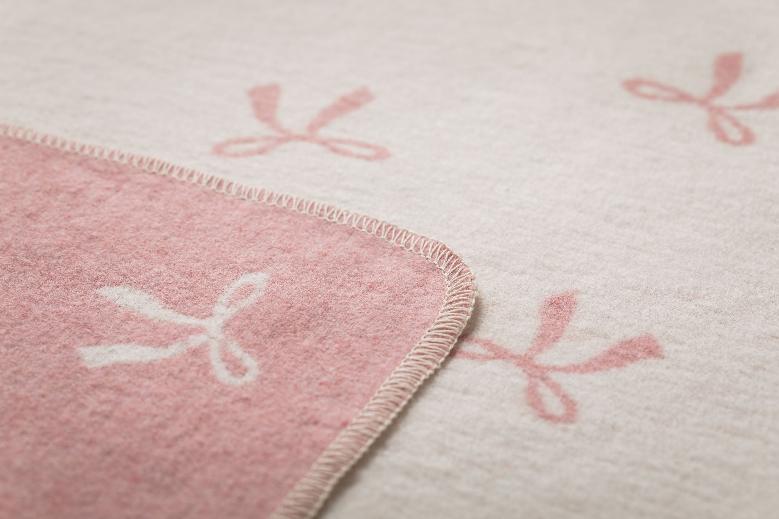 Pink Woollen Baby Bow Blanket
